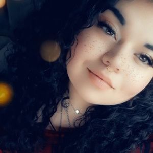 Meet your Posher, Naomi